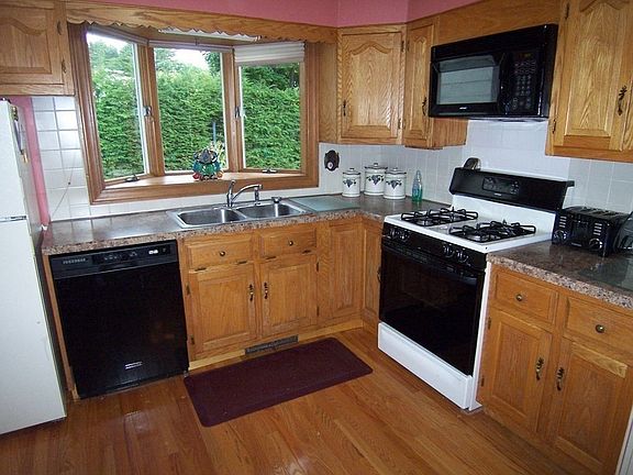 2nd image of 69 Rogers Dr