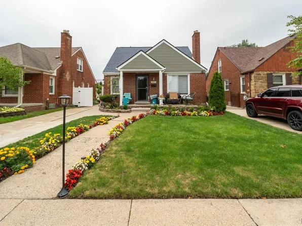 827 N Vernon St, Dearborn, MI 48128