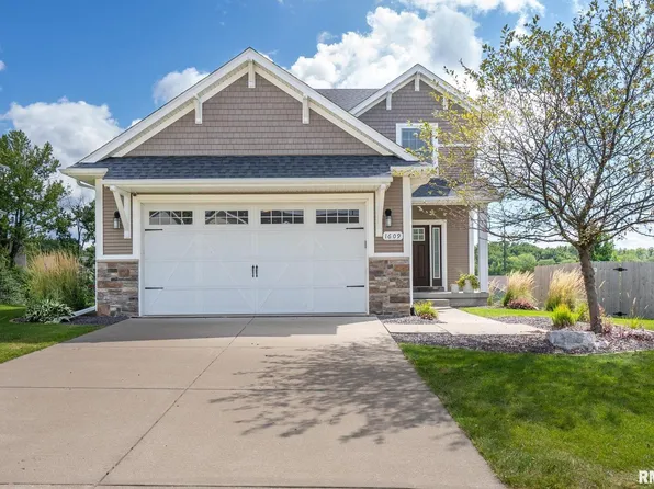 1609 Shamrock Dr, Davenport, IA 52807