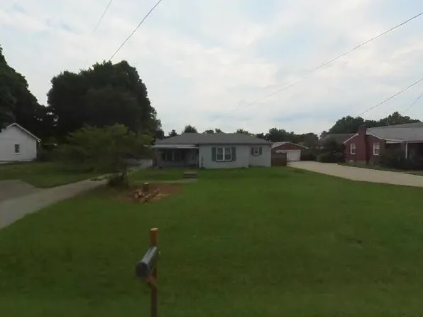 4804 E Manslick Rd, Louisville, KY 40219