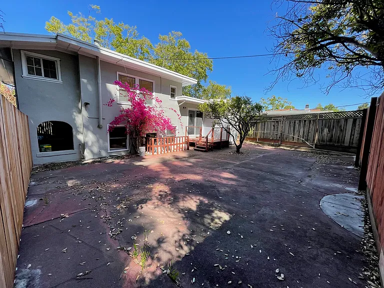 1517 Balboa Ave — Photo 20