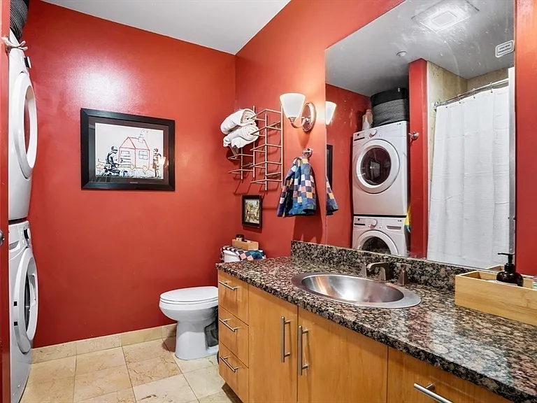 1313 Washington St #215 — Photo 13