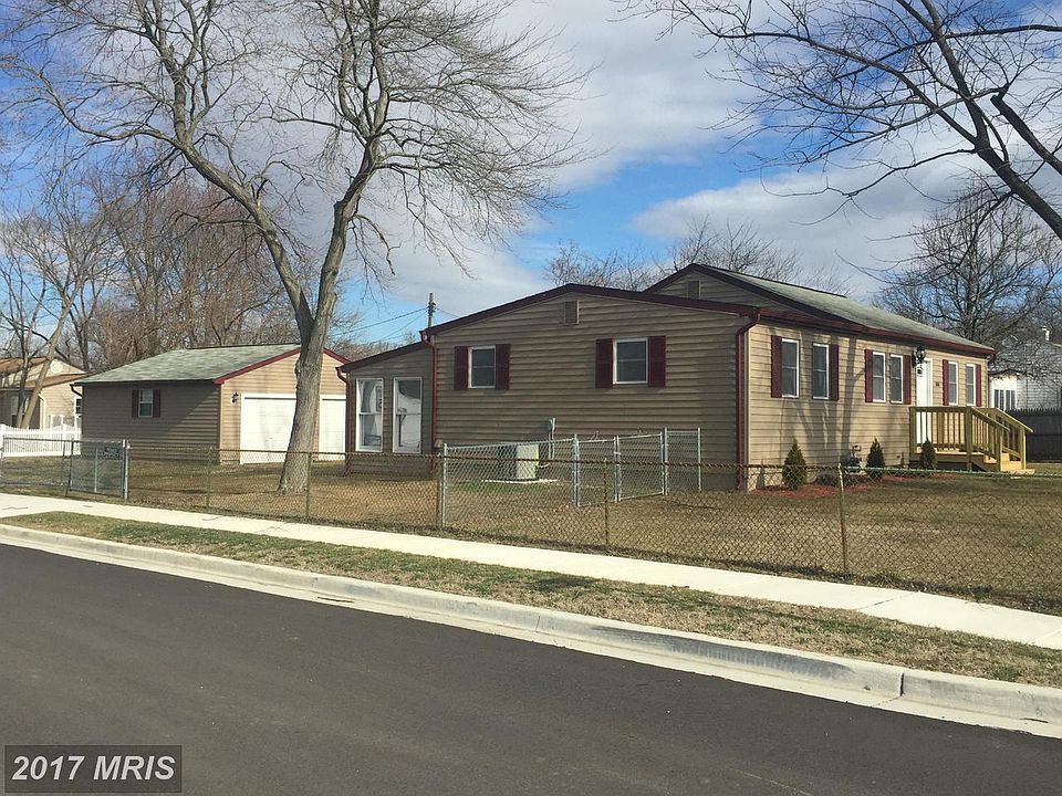 1st image of 100 Bertram Dr