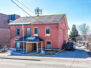 33 Coldwater Rd W, Orillia, ON L3V 3L2
