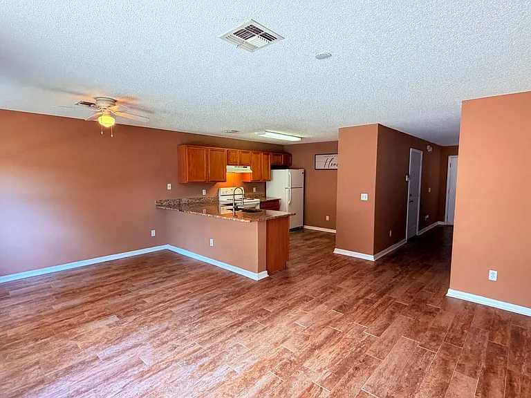 13054 Lexington Summit St — Photo 7