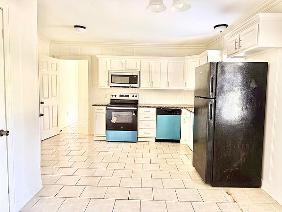 4th image of 512 Broadmoor Ave