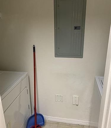 4th image of 386 SE Rogers Ct #386