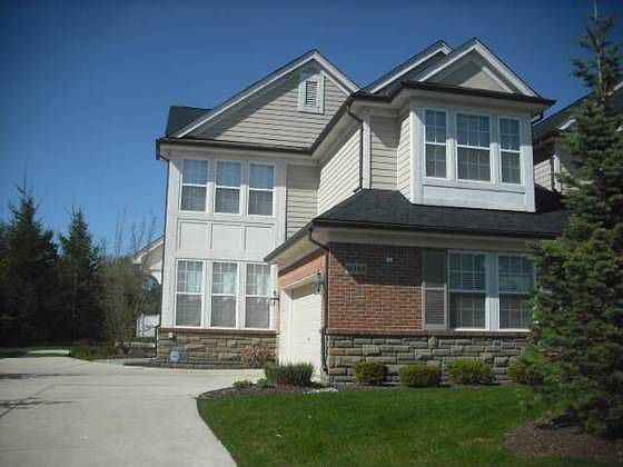 1st image of 2043 Applewood Dr #1