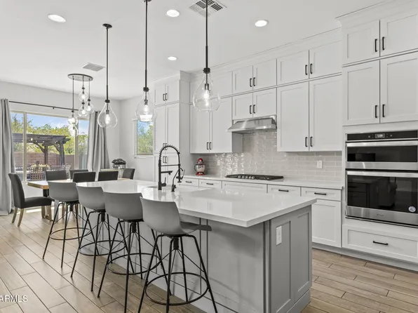 10339 E TOPAZ Avenue, Mesa, AZ 85212