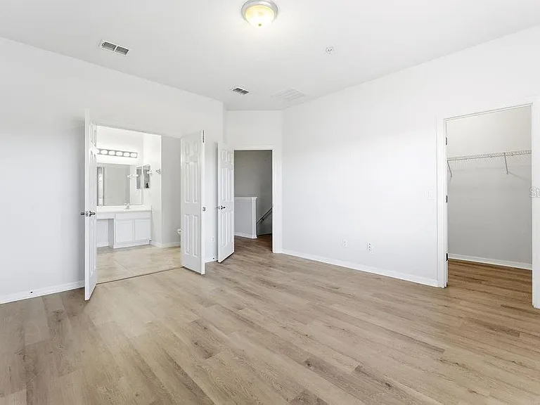 2795 Oakwater Dr — Photo 19