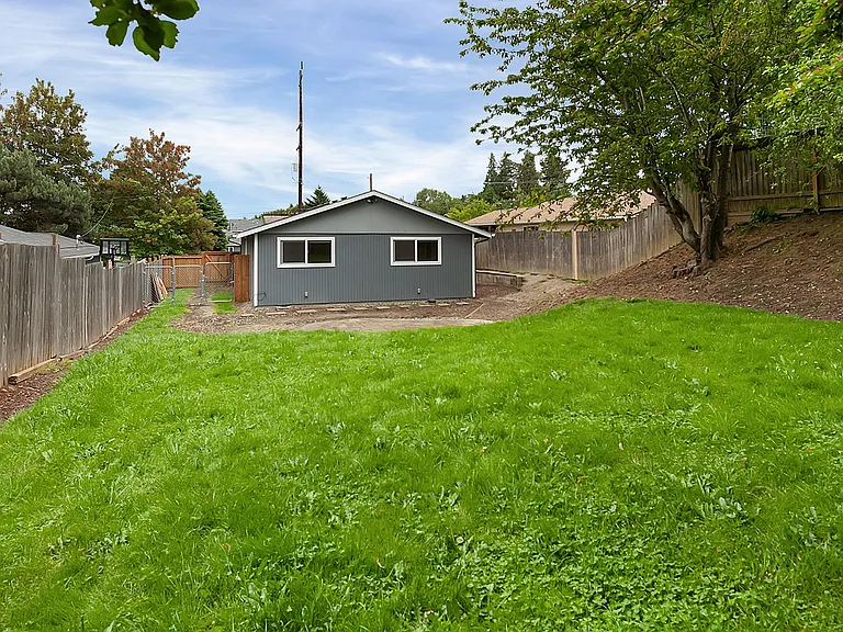 9005 N Peninsular Ave — Photo 8