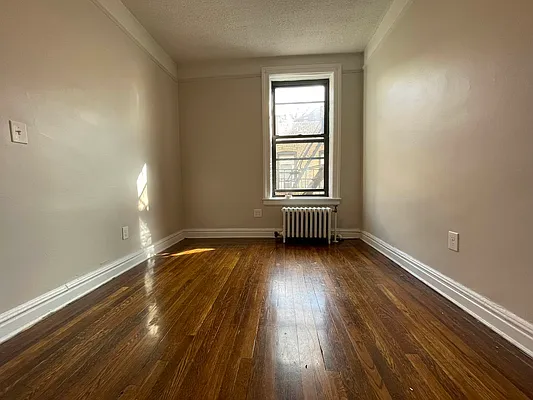 Rented by Hillel Realty Group | media 13