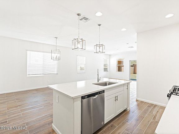 4th image of 6837 W Sweetshade Ln