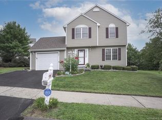 52 Lucy Cir UNIT 52, Wallingford, CT 06492