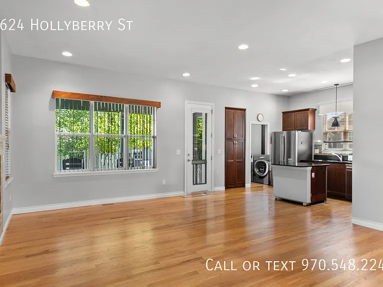 1624 Hollyberry St — Photo 7