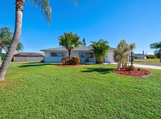497 NE Mainsail St, Port Saint Lucie, FL 34983
