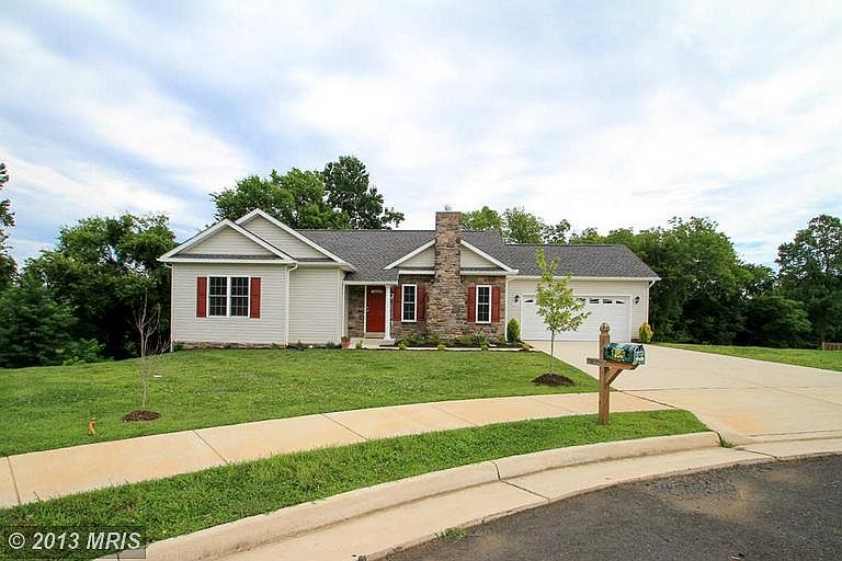 1st image of 1417 Bishop Ct
