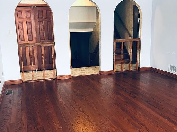5th image of 8400 Cherry Hill Ave