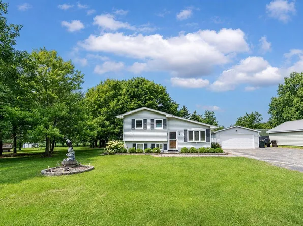 135 Prairie STREET, Sharon, WI 53585
