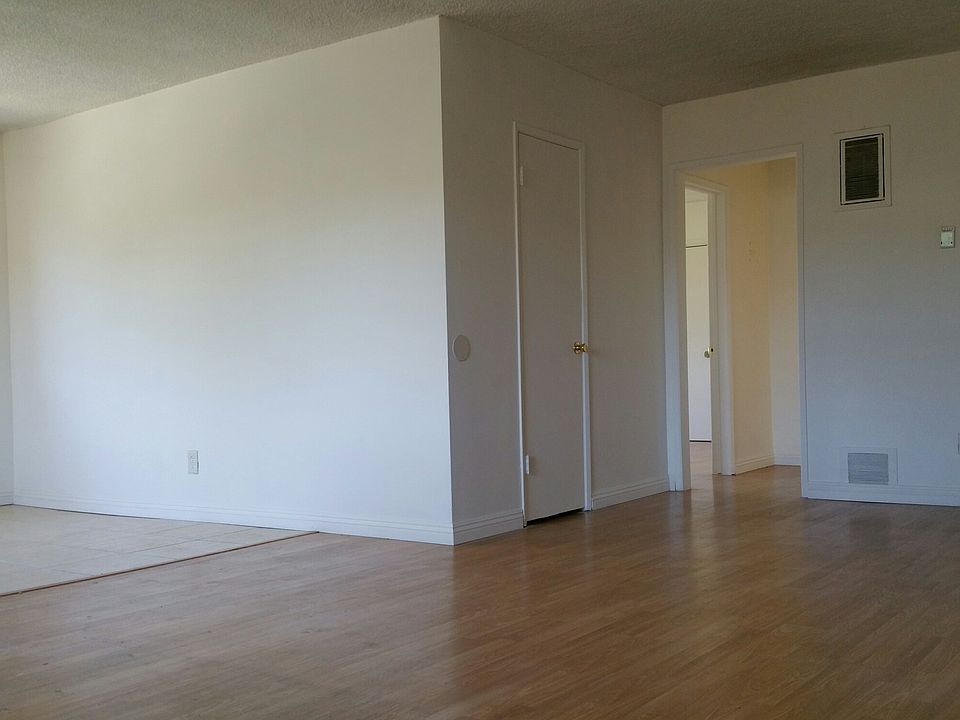 1st image of 826 E Harvard St APT C