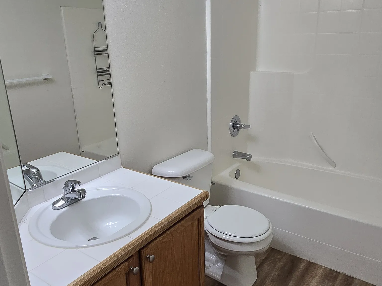 3 bed, 2.5 bath, 1431 sqft, $2,295 — Photo 4