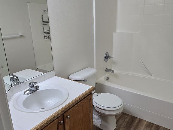 4th image of 18558 SW Takena Ct