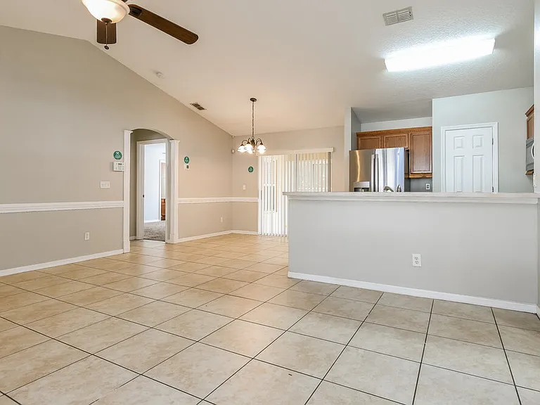 926 Willow Run St — Photo 5