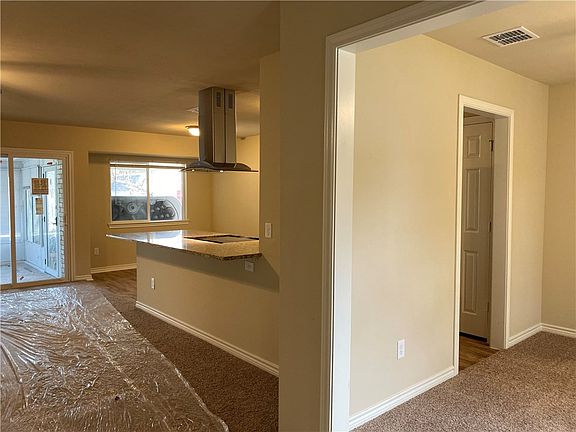 2nd image of 1505 W Mesa Park Dr