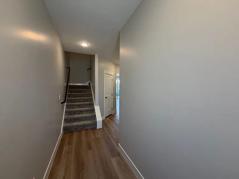 608 E Hemsworth Ln — Photo 30