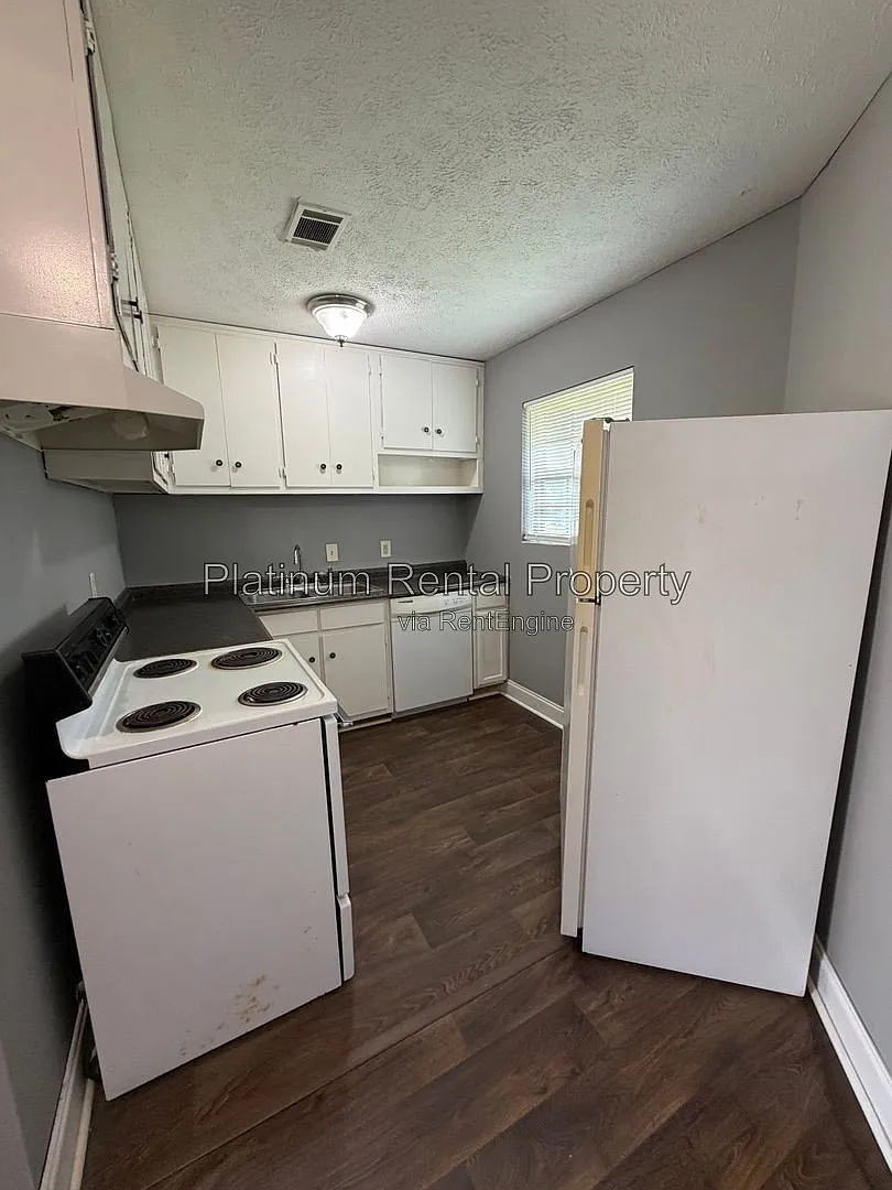 1 bed, 1.0 bath, 649 sqft, $999 — Photo 3