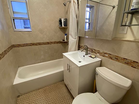 4th image of 30-26 31st St #1