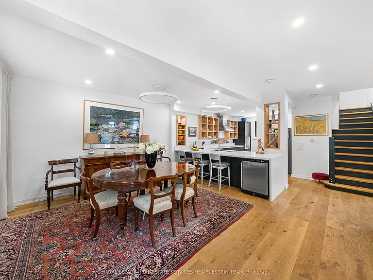 115 Robinson St — Photo 4