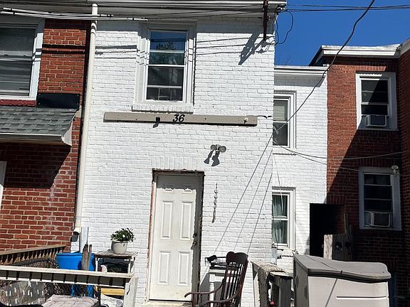 5th image of 36 Denham Ave