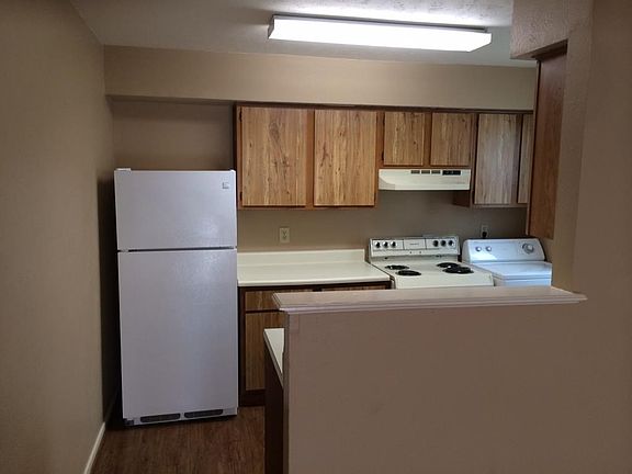 4th image of 1104 Welsh Ave #D