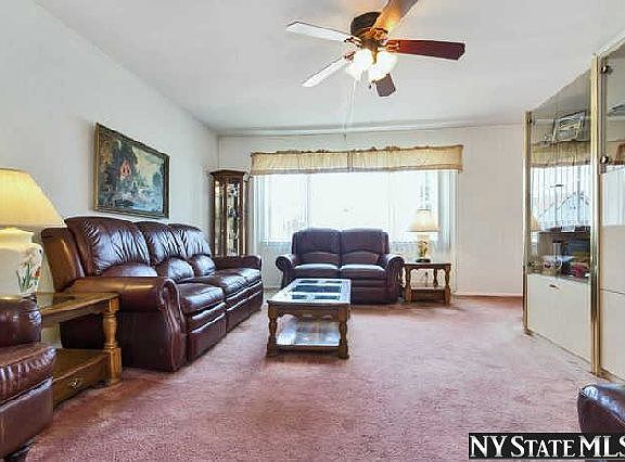 3rd image of 3653 Bernard Dr
