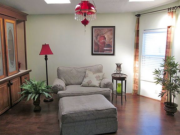 3rd image of 18621 N Tamiami Trl