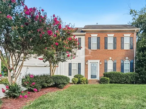 4304 Southern Oak Dr, High Point, NC 27265
