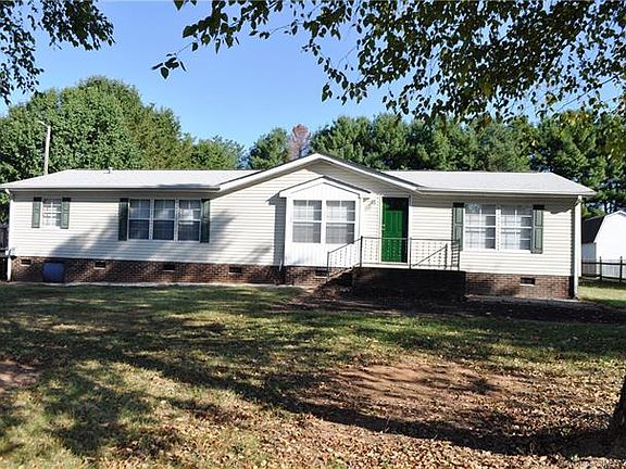 4th image of 120 Sage Ln #12