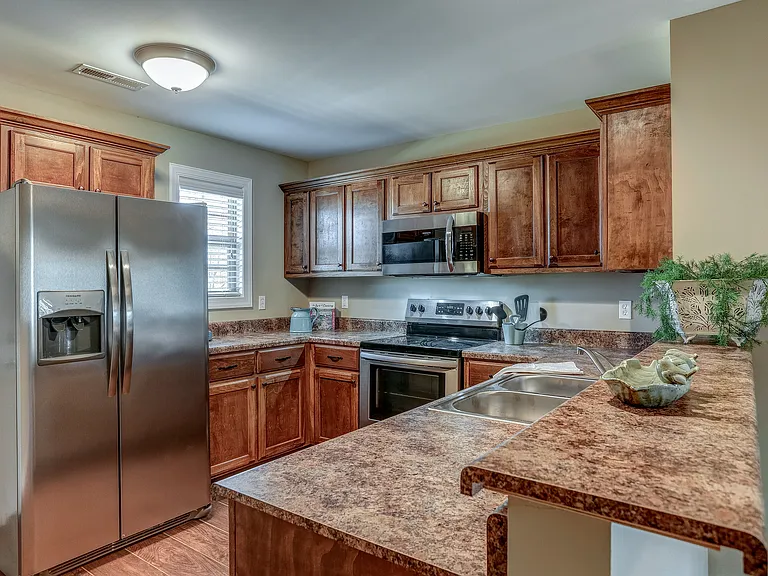 Bailey Springs Manor — Photo 17