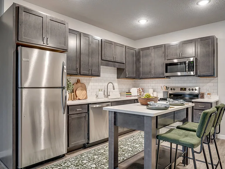 The Westlyn Apartments — Photo 4