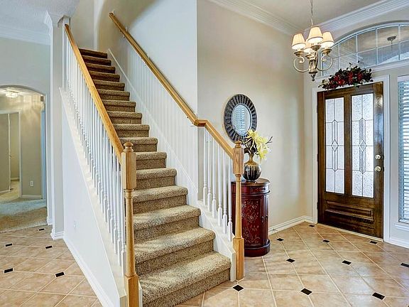 5th image of 5030 Cedar Spring Dr