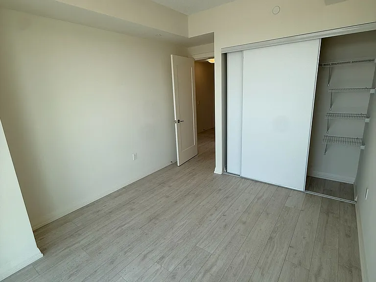 27 Korda Gate #2308 — Photo 8