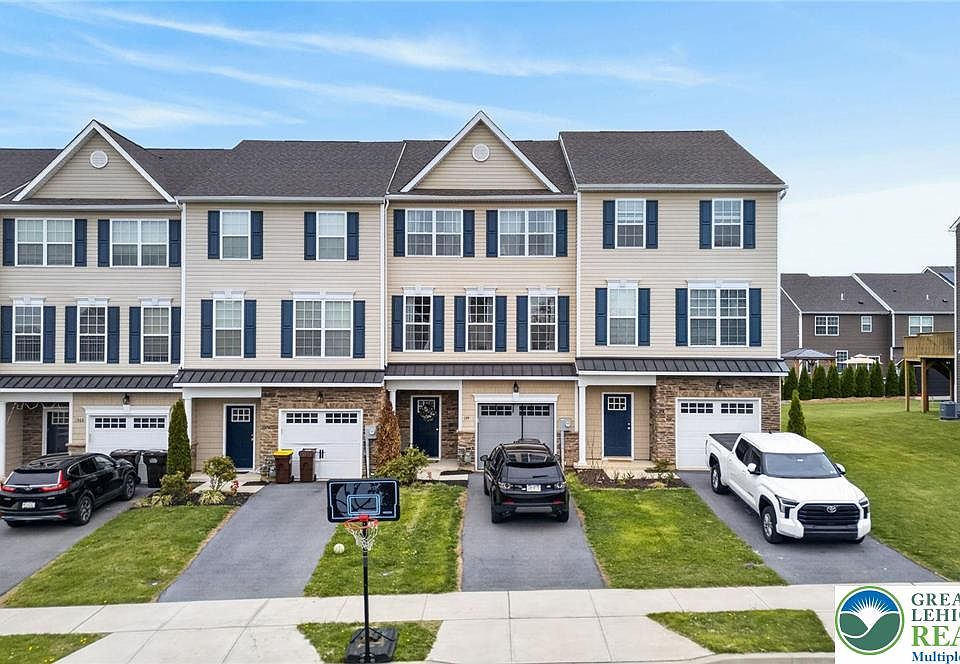 1st image of 1374 Black Forest Dr