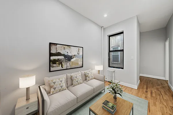 Rented by Vector New York, LLC | media 7