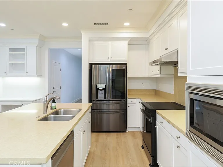29 Oakfield — Photo 11