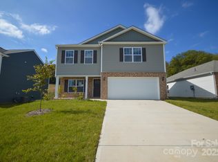 177 Callie River Ct, Clyde, NC 28721