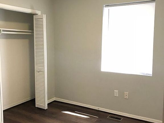 5th image of 2113 Maplewood Ave APT B