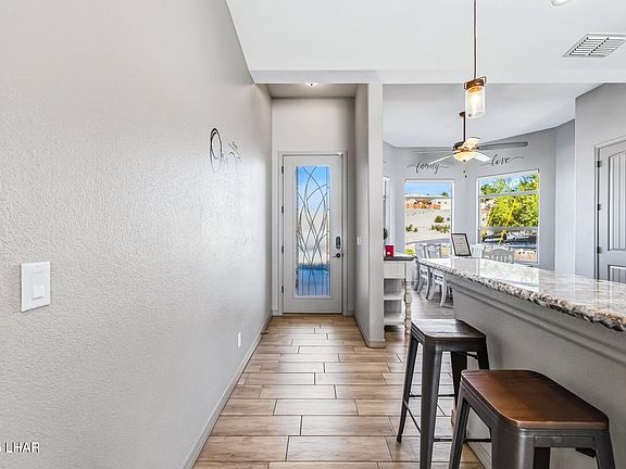 5th image of 2660 Avalon Pl