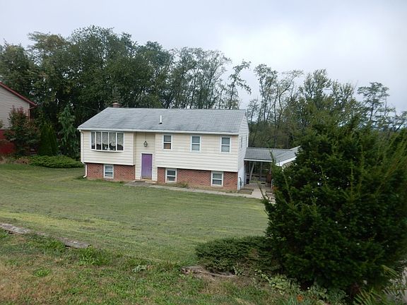 3rd image of 2848 Cochran Ave