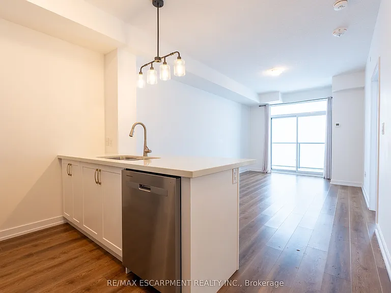 450 Dundas St E #801 — Photo 14